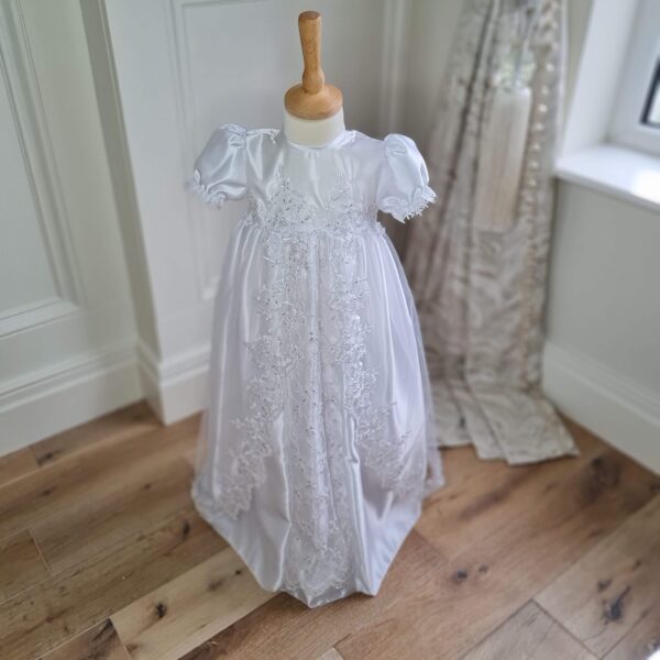 Traditional Girls Christening Outfits & Gowns